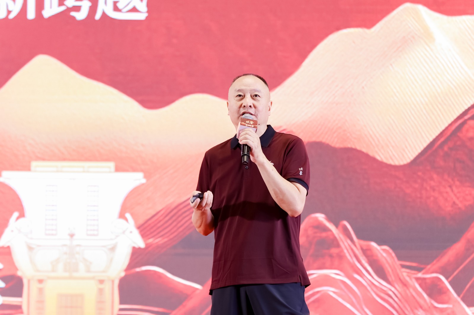 图10 酣客君丰佘小兵答疑.jpg